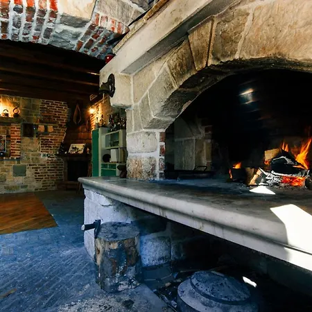 Luce アパート ザダル