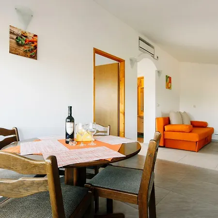 Luce Apartment *