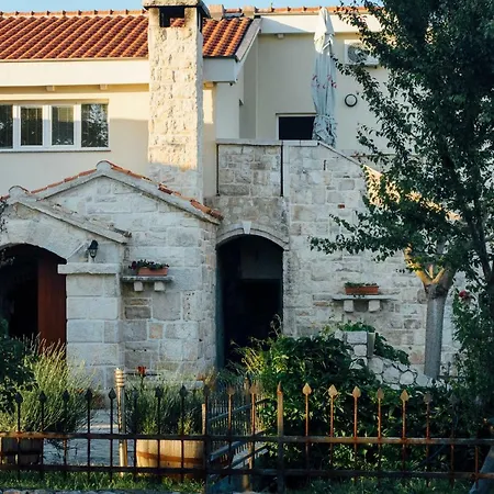 Διαμέρισμα Luce *